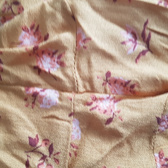 Lucky Brand Floral Peplum Faux Wrap Top Size L - Picture 14 of 16